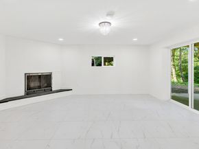 51 Great Oak Road, Shelton CT 06484