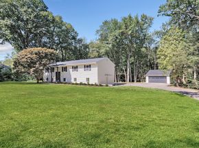 51 Great Oak Road, Shelton CT 06484