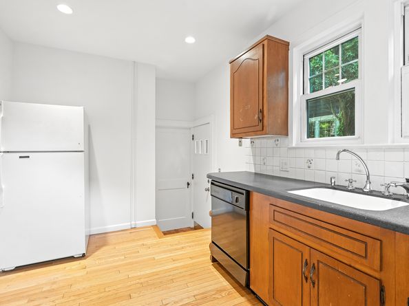 415 West Avenue, Darien CT 06820