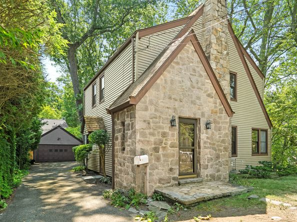 415 West Avenue, Darien CT 06820