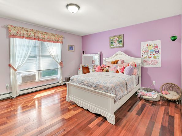 190 Thoreau Drive, Shelton CT 06484