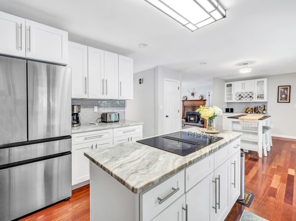 190 Thoreau Drive, Shelton CT 06484