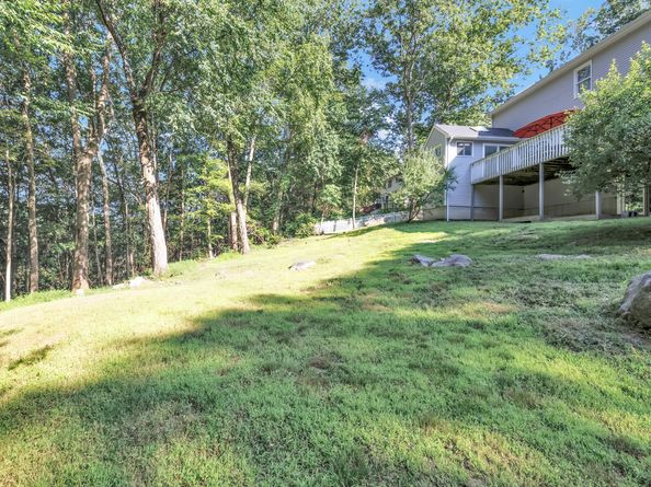 190 Thoreau Drive, Shelton CT 06484