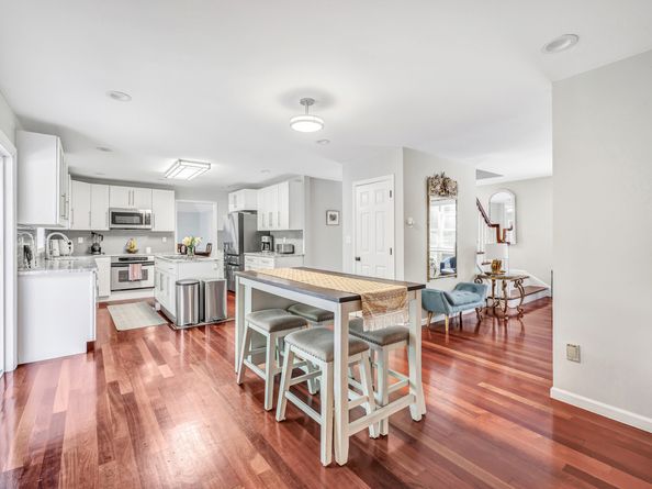 190 Thoreau Drive, Shelton CT 06484