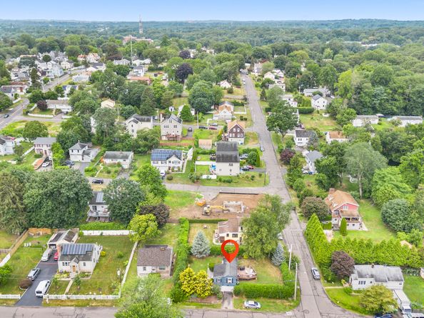 13 Marshall Avenue, Trumbull CT 06611