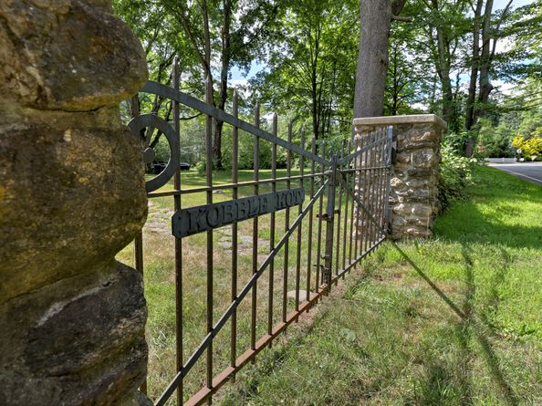1209 Daniels Farm Road, Trumbull CT 06611