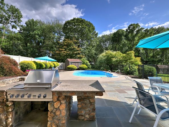 1209 Daniels Farm Road, Trumbull CT 06611