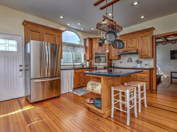 1209 Daniels Farm Road, Trumbull CT 06611