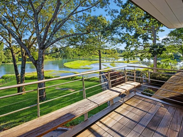 11 Beachside Common, Westport CT 06880