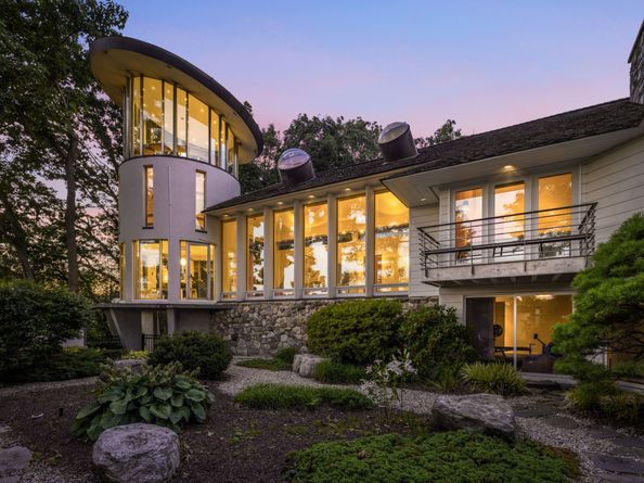11 Beachside Common, Westport CT 06880