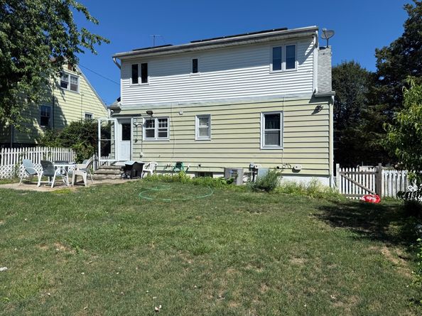 325 Goldenrod Avenue, Bridgeport CT 06606