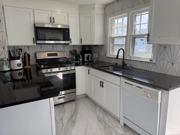 325 Goldenrod Avenue, Bridgeport CT 06606