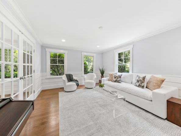 358 Hoyt Street, Darien CT 06820