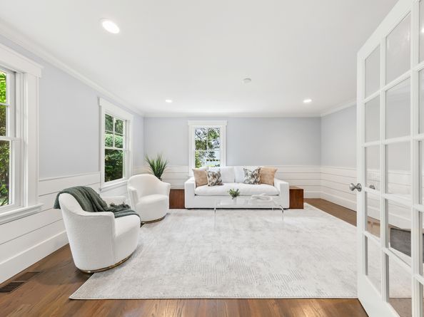 358 Hoyt Street, Darien CT 06820
