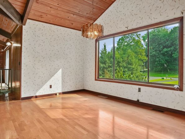 13 Fir Drive, Danbury CT 06811
