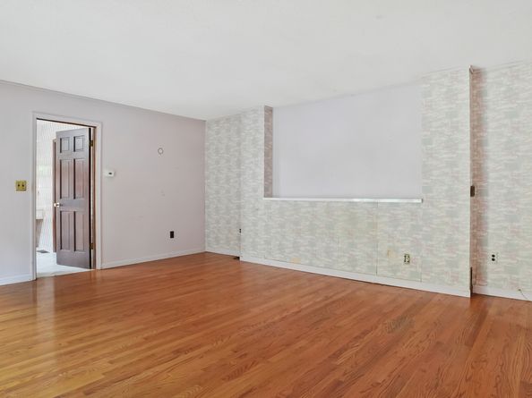 13 Fir Drive, Danbury CT 06811