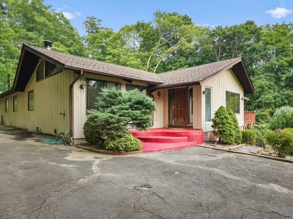 13 Fir Drive, Danbury CT 06811