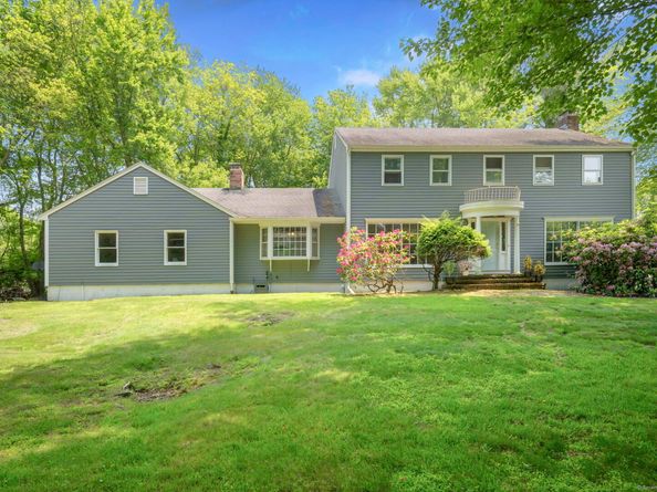 43 Hall Road, Easton CT 06612