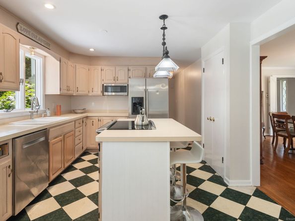 43 Hall Road, Easton CT 06612