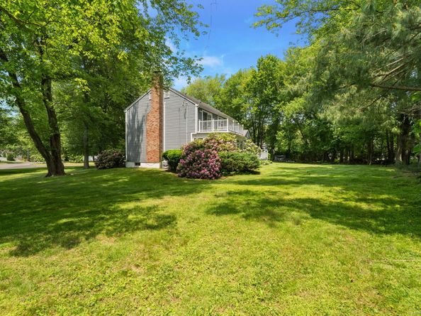 43 Hall Road, Easton CT 06612