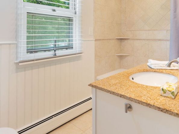43 Hall Road, Easton CT 06612