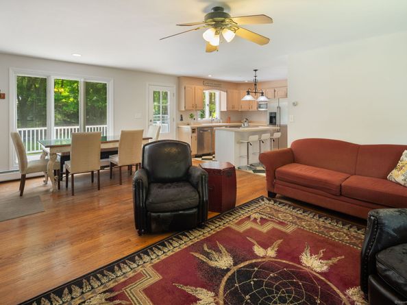 43 Hall Road, Easton CT 06612