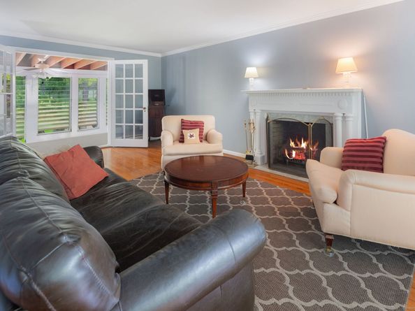 43 Hall Road, Easton CT 06612