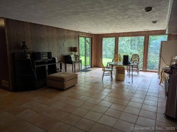 35 Sturbridge Road, Easton CT 06612