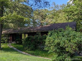 35 Sturbridge Road