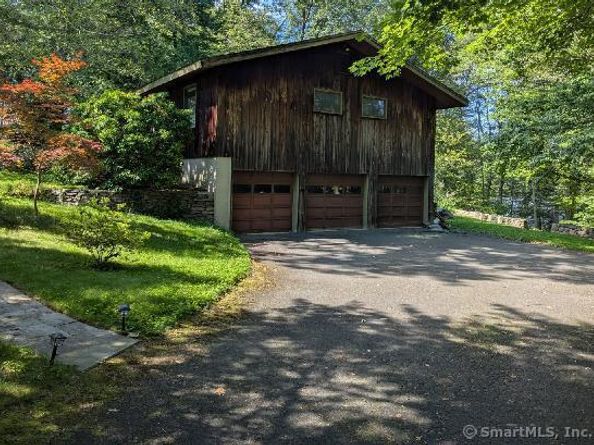 35 Sturbridge Road, Easton CT 06612