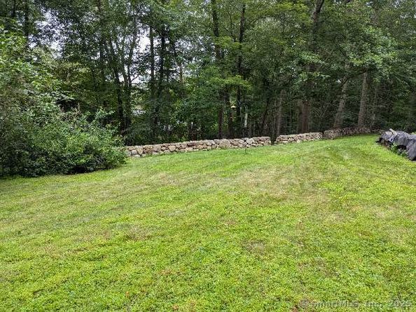 35 Sturbridge Road, Easton CT 06612