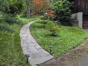 35 Sturbridge Road, Easton CT 06612