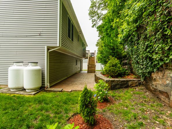 533 Seltsam Road, Bridgeport CT 06606