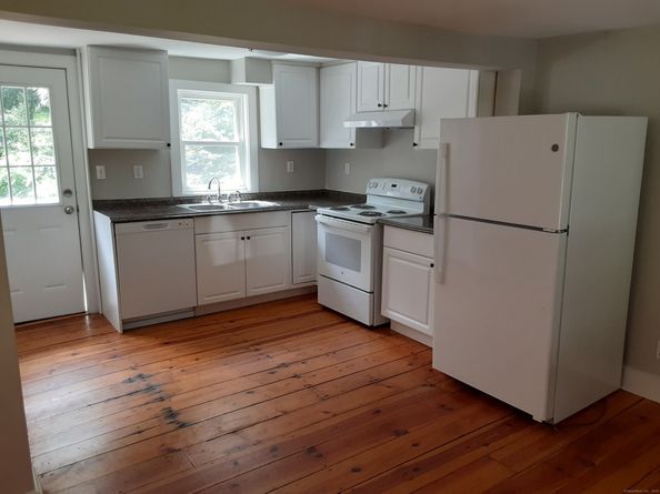 67 Hanover Road, Newtown CT 06470