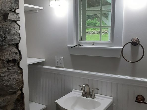 67 Hanover Road, Newtown CT 06470
