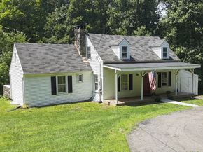 67 Hanover Road, Newtown CT 06470