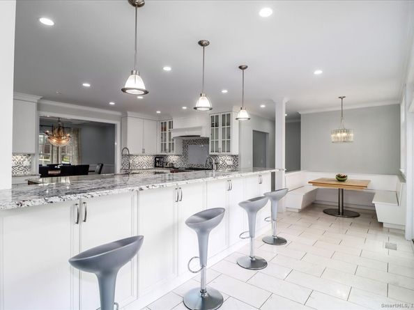 226 Putnam Road, New Canaan CT 06840