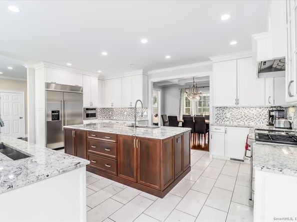 226 Putnam Road, New Canaan CT 06840