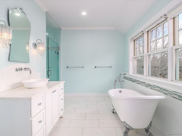 226 Putnam Road, New Canaan CT 06840