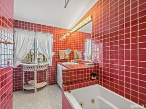 14 Langner Lane, Weston CT 06883