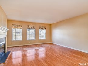 2904 Eaton Court 2904, Danbury CT 06811