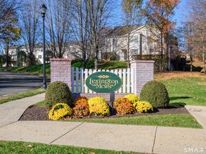 2904 Eaton Court 2904, Danbury CT 06811