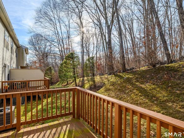 2904 Eaton Court 2904, Danbury CT 06811