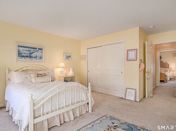 2904 Eaton Court 2904, Danbury CT 06811