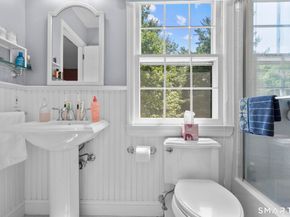 42 Sturbridge Hill Road, New Canaan CT 06840