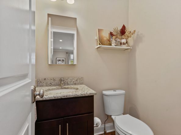 91 W Broad Street 11, Stamford CT 06902