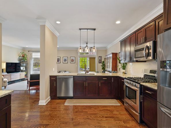 91 W Broad Street 11, Stamford CT 06902