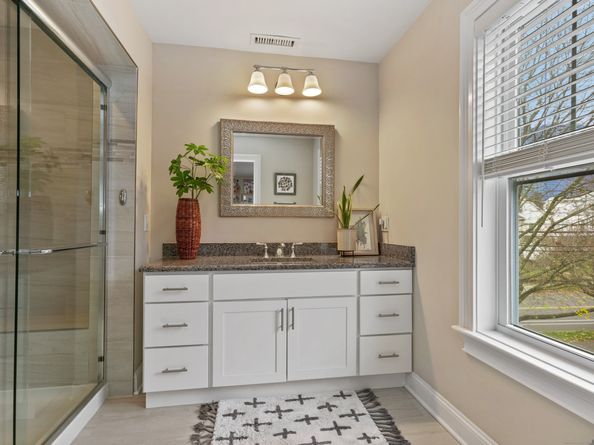 91 W Broad Street 11, Stamford CT 06902