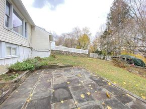 25 Topstone Drive, Danbury CT 06810