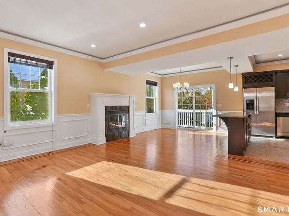 33 Glenwood Avenue 1, Norwalk CT 06854